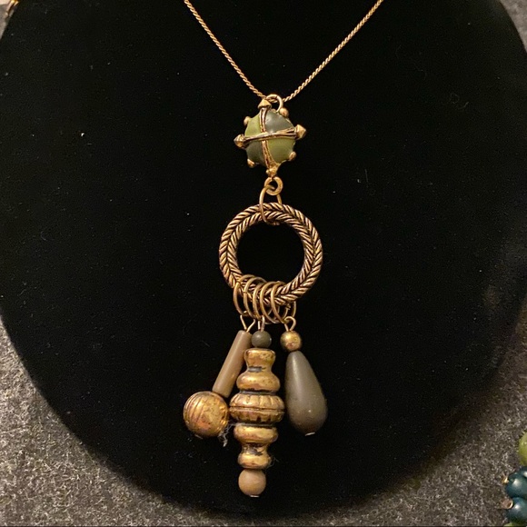 Vintage necklace and earrings set - Picture 2 of 9